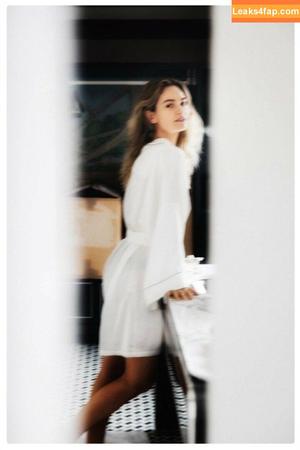 Lily James photo #0880