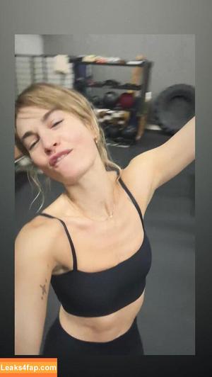 Lily James photo #0908