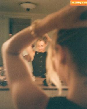 Lily James фото #0953