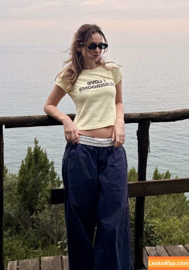 Lily James / lillyjames / lilyjamesofficial слитое фото фото #1166