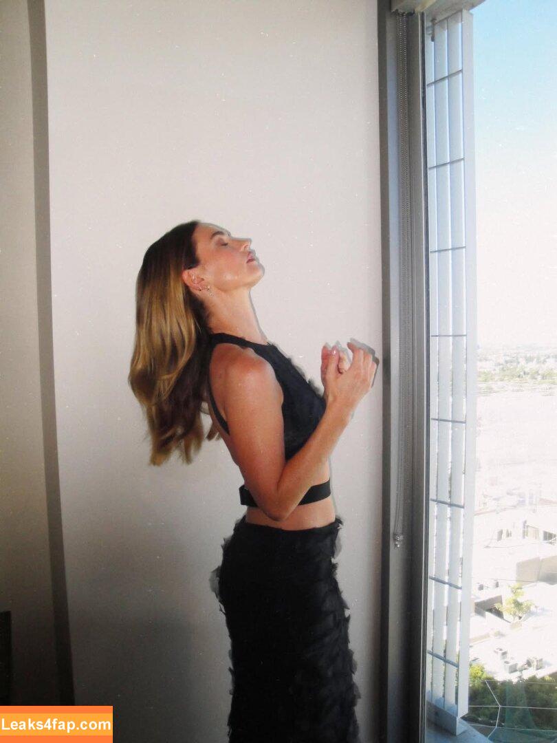 Lily James / lillyjames / lilyjamesofficial leaked photo photo #1172
