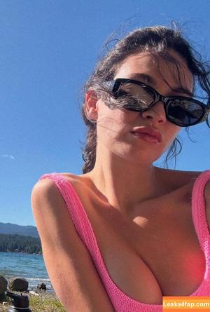 Lily James photo #1136