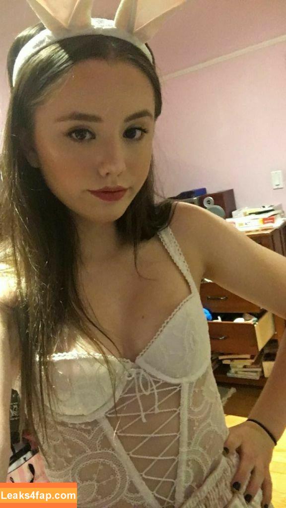 Lily Mo Sheen / amirrazm / gal_gadot / lily_sheen leaked photo photo #0106