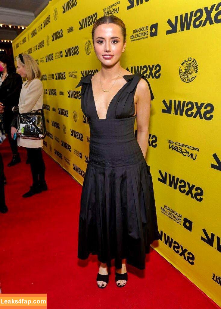 Lily Mo Sheen / amirrazm / gal_gadot / lily_sheen leaked photo photo #0139
