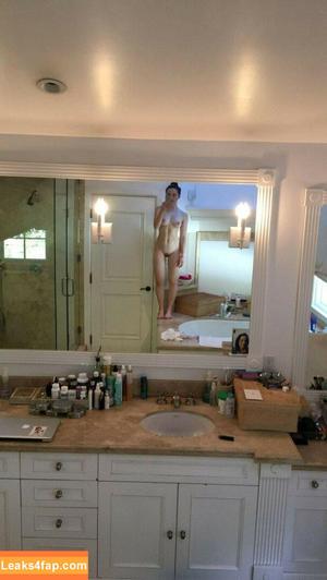 Lily Mo Sheen photo #0184