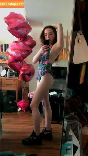 Lily Mo Sheen photo #0191
