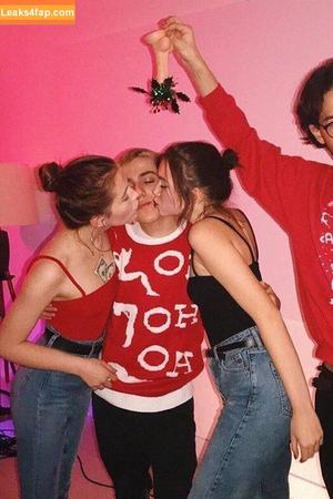 Lily Mo Sheen фото #0395