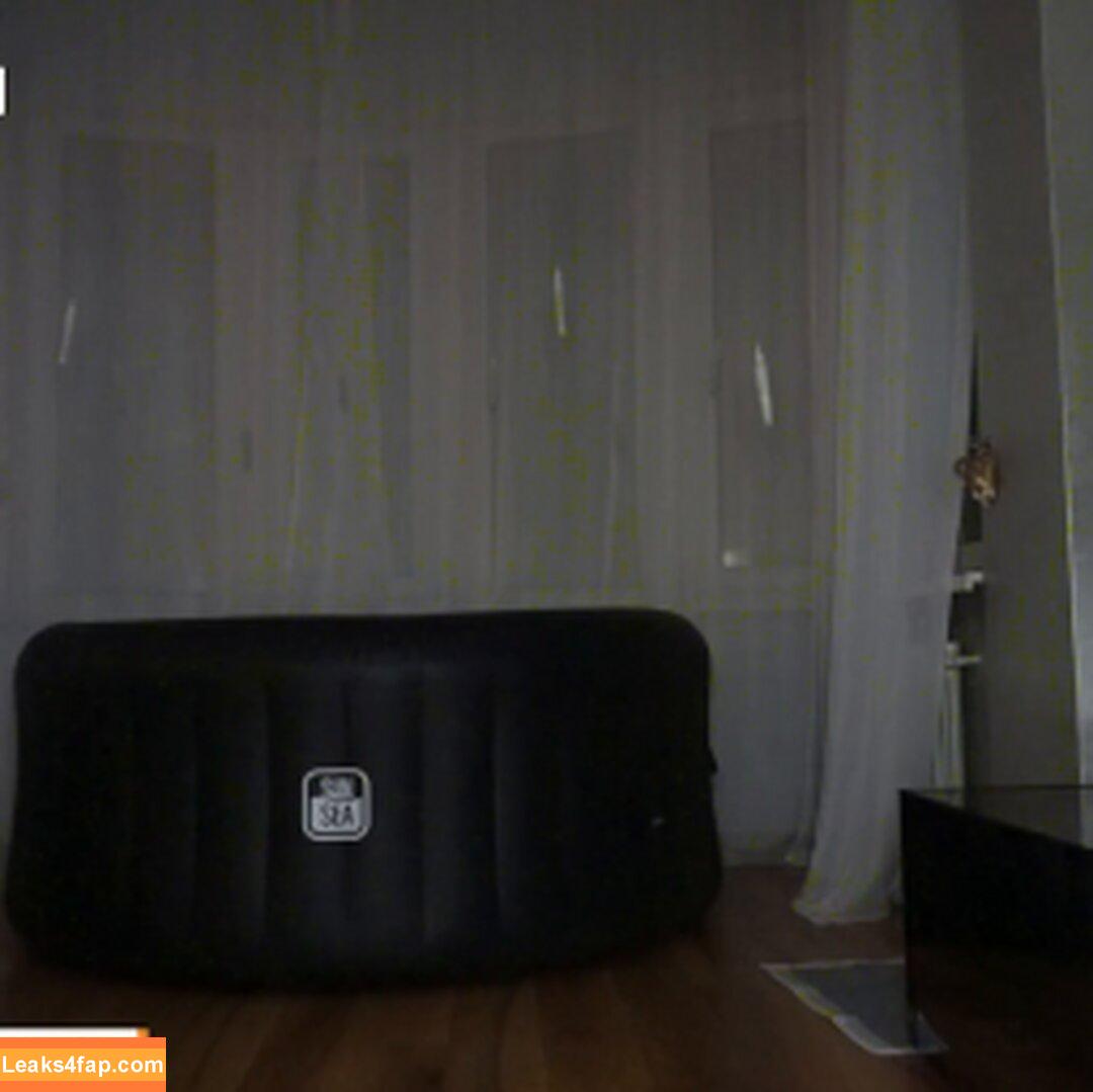 Lily_Off_Valley /  leaked photo photo #0279