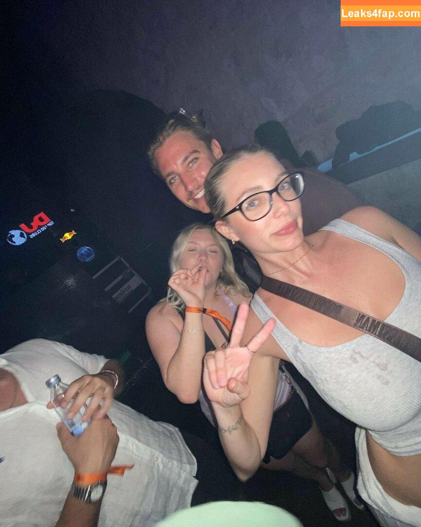 Lily Rose / lillilyrosexxx / lilrose_ / liltinsss / lilyroset_ leaked photo photo #0390