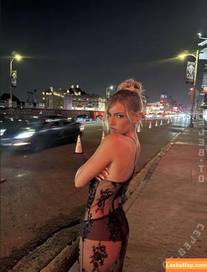 Lily Rowland photo #0129