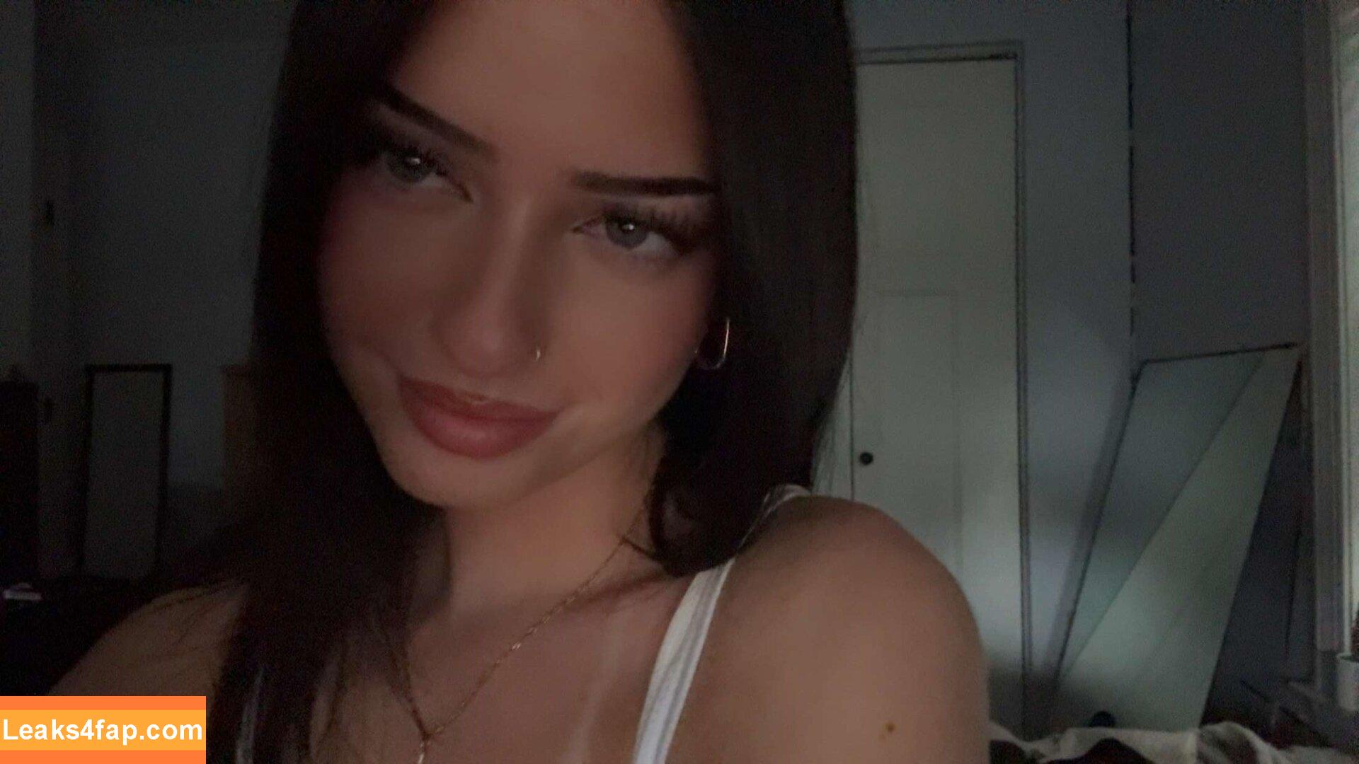 Lily Weber / itslily.w leaked photo photo #0326