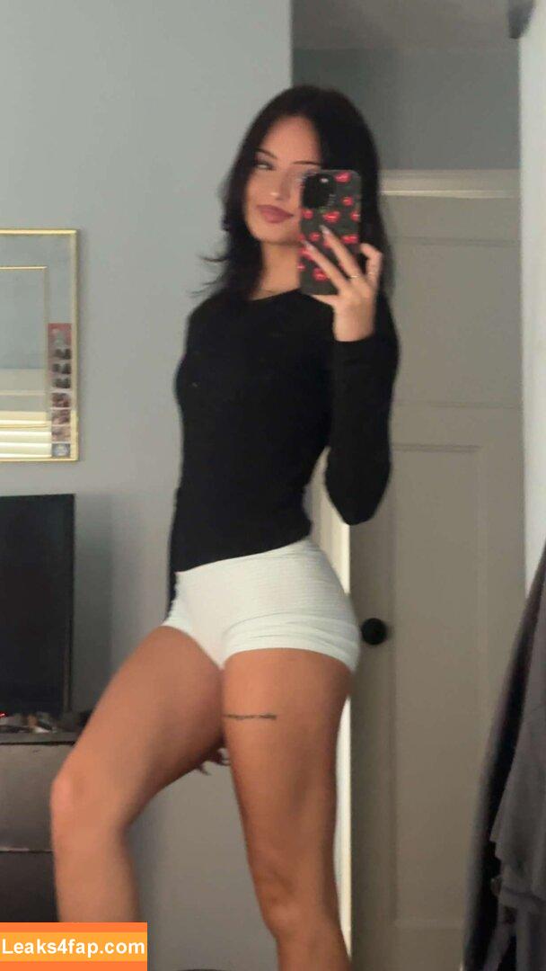 Lily Weber / itslily.w leaked photo photo #0350
