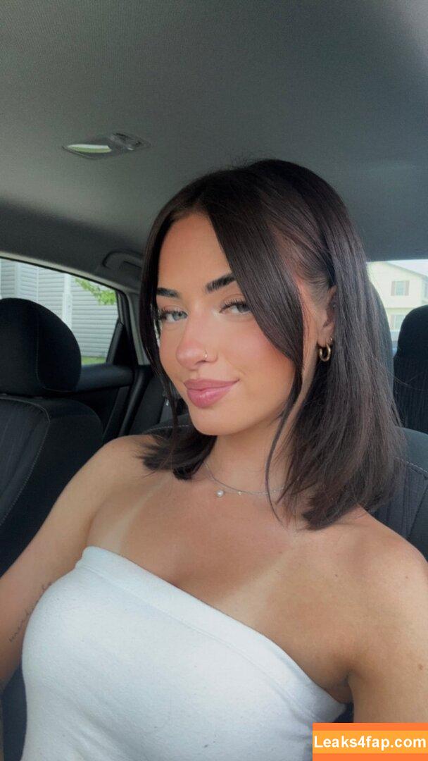 Lily Weber / itslily.w leaked photo photo #0354