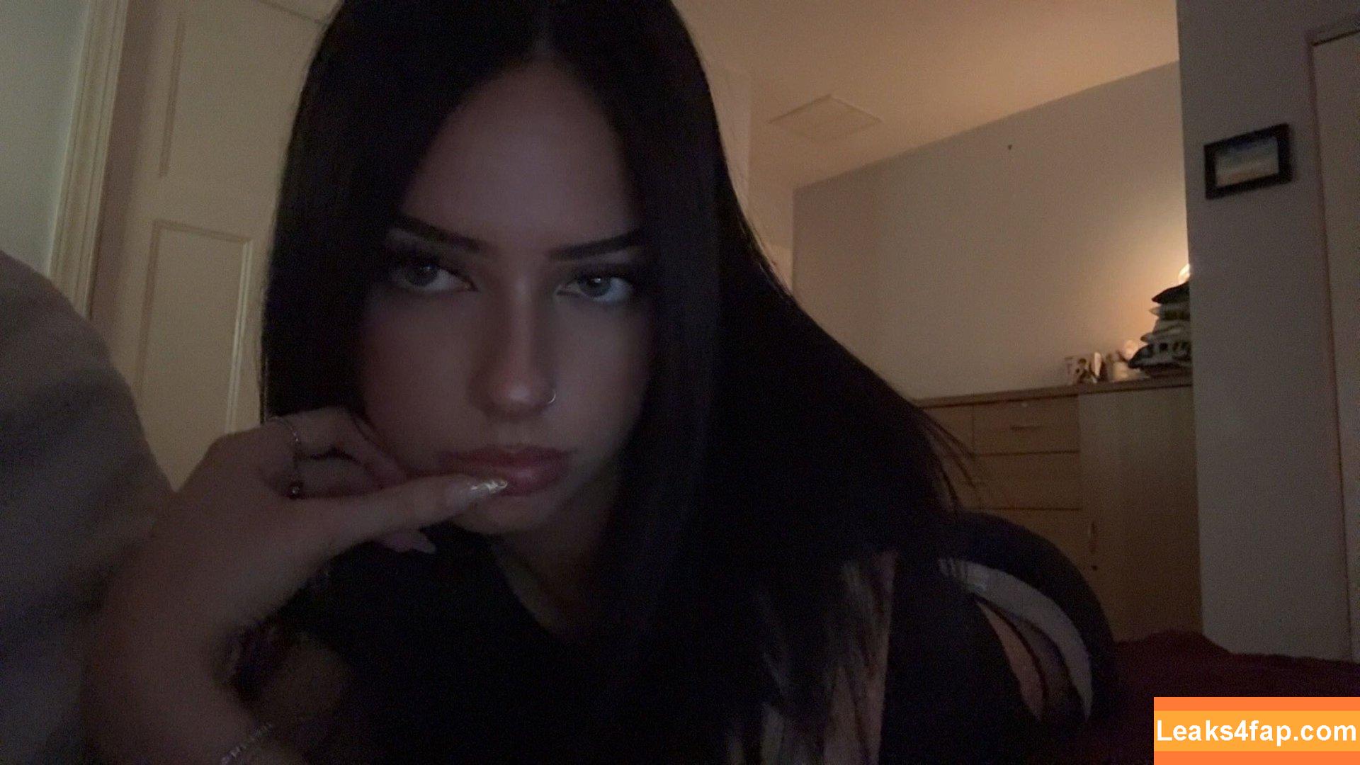 Lily Weber / itslily.w leaked photo photo #0364