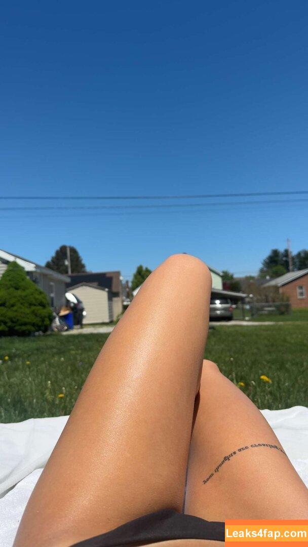 Lily Weber / itslily.w leaked photo photo #0372