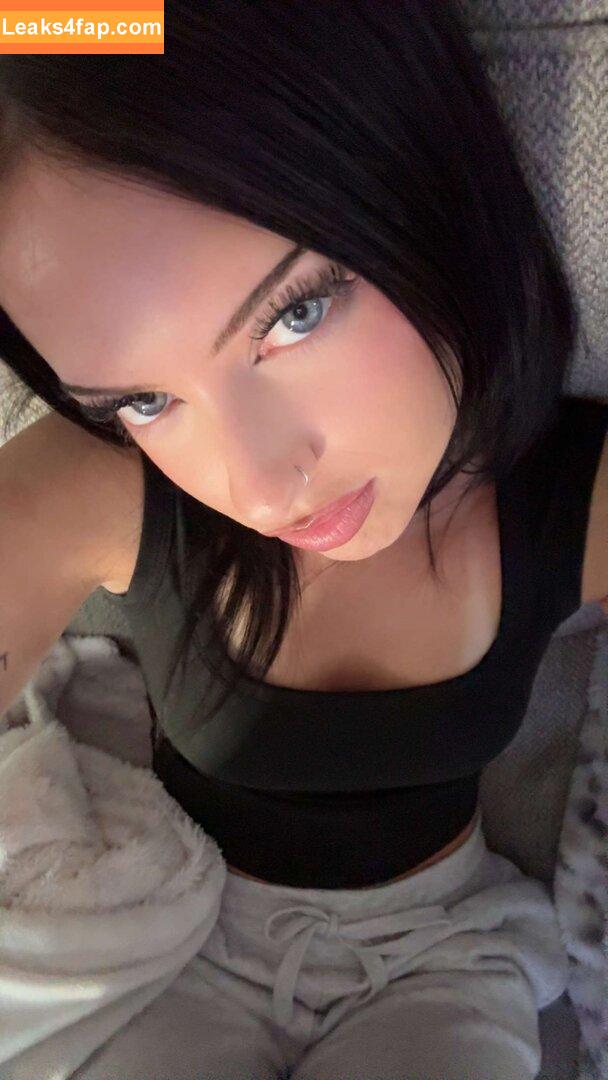 Lily Weber / itslily.w leaked photo photo #0382