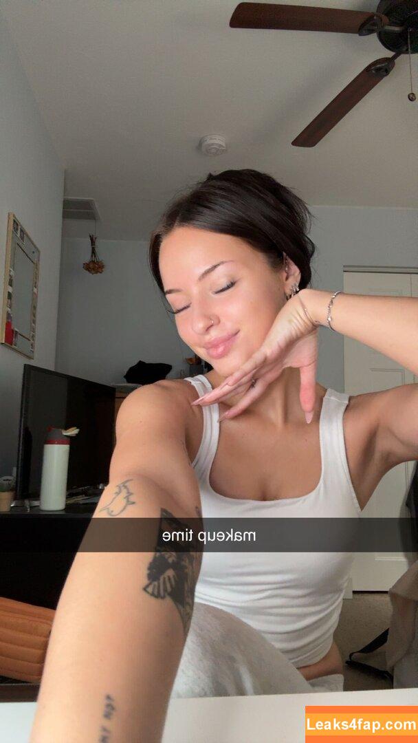 Lily Weber / itslily.w leaked photo photo #0384