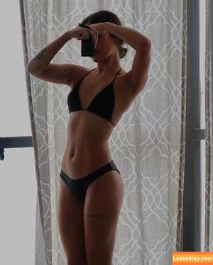 Lily Weber photo #0374