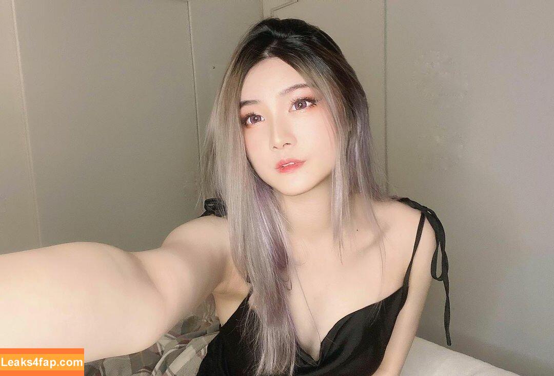 lily275 / lilyy275 leaked photo photo #0017