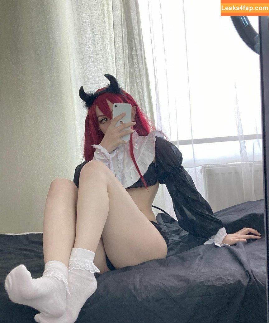 lilyacorncr / 319228065 / uncorncerned leaked photo photo #0017