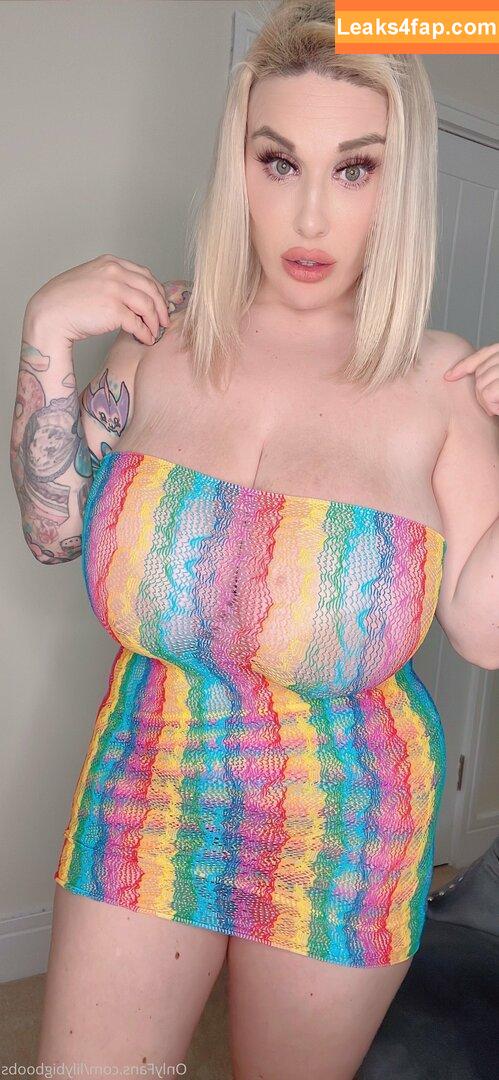 lilybigboobs /  leaked photo photo #0307