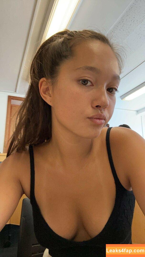 Lilychee /  leaked photo photo #1370
