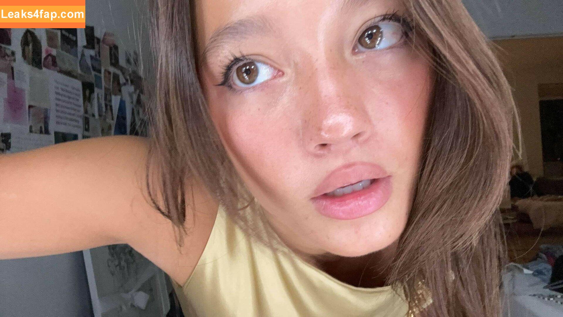 Lilychee /  leaked photo photo #1377