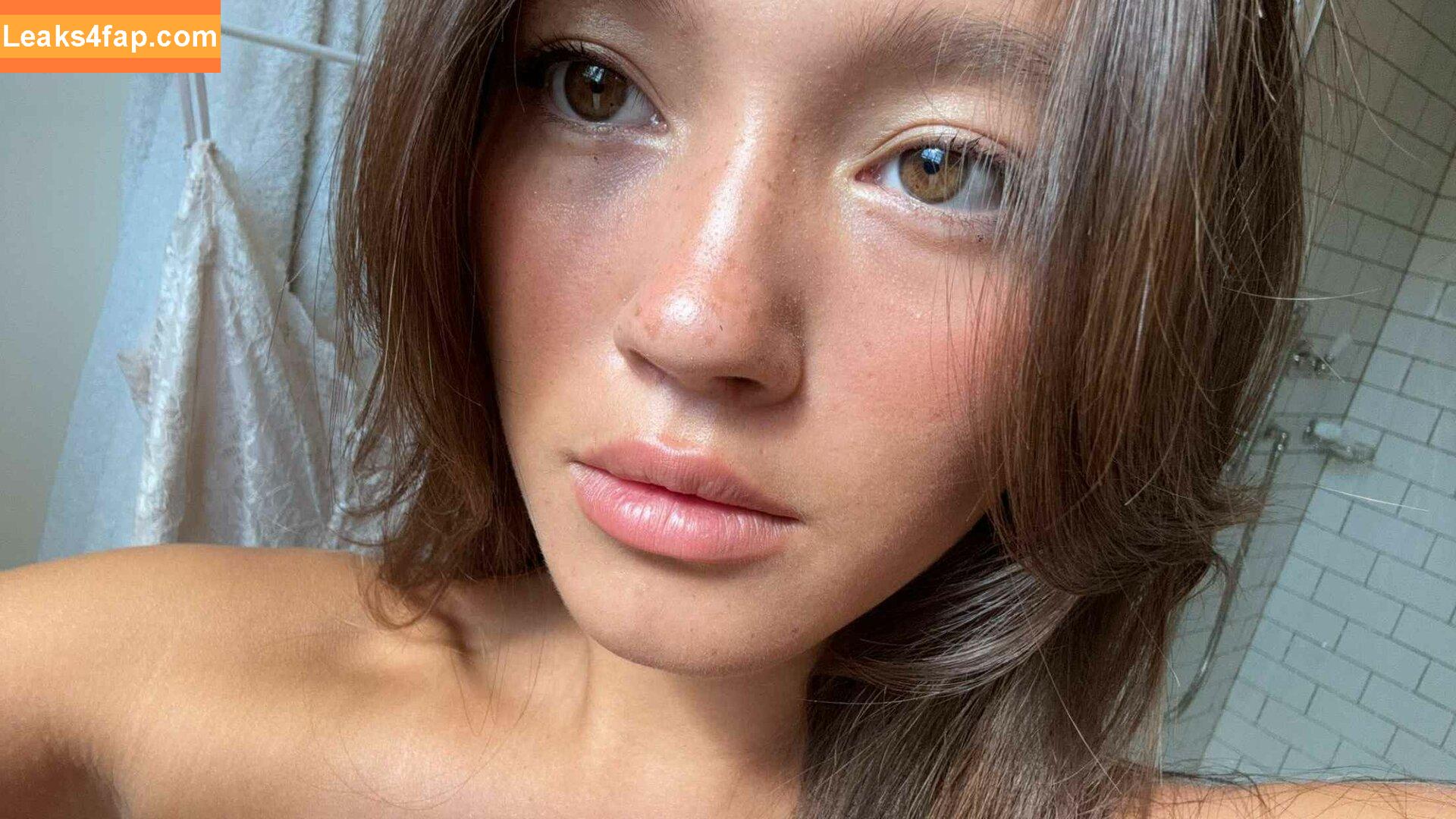 Lilychee /  leaked photo photo #1378