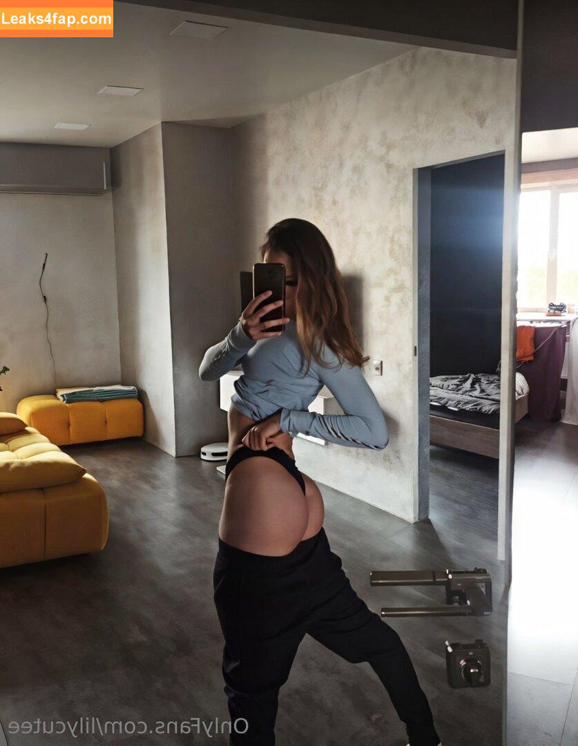 lilycutee /  leaked photo photo #0004