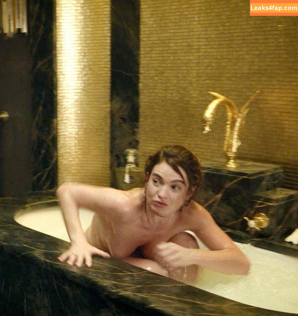 lilyJames /  leaked photo photo #0009