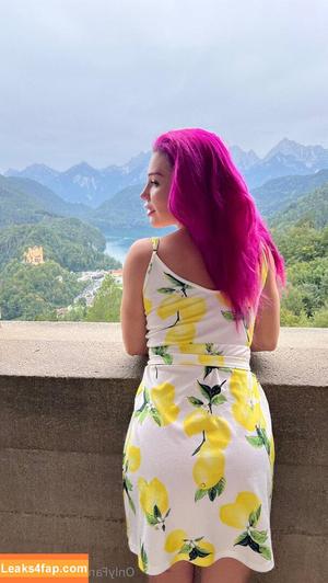 lilyloutv photo #0013