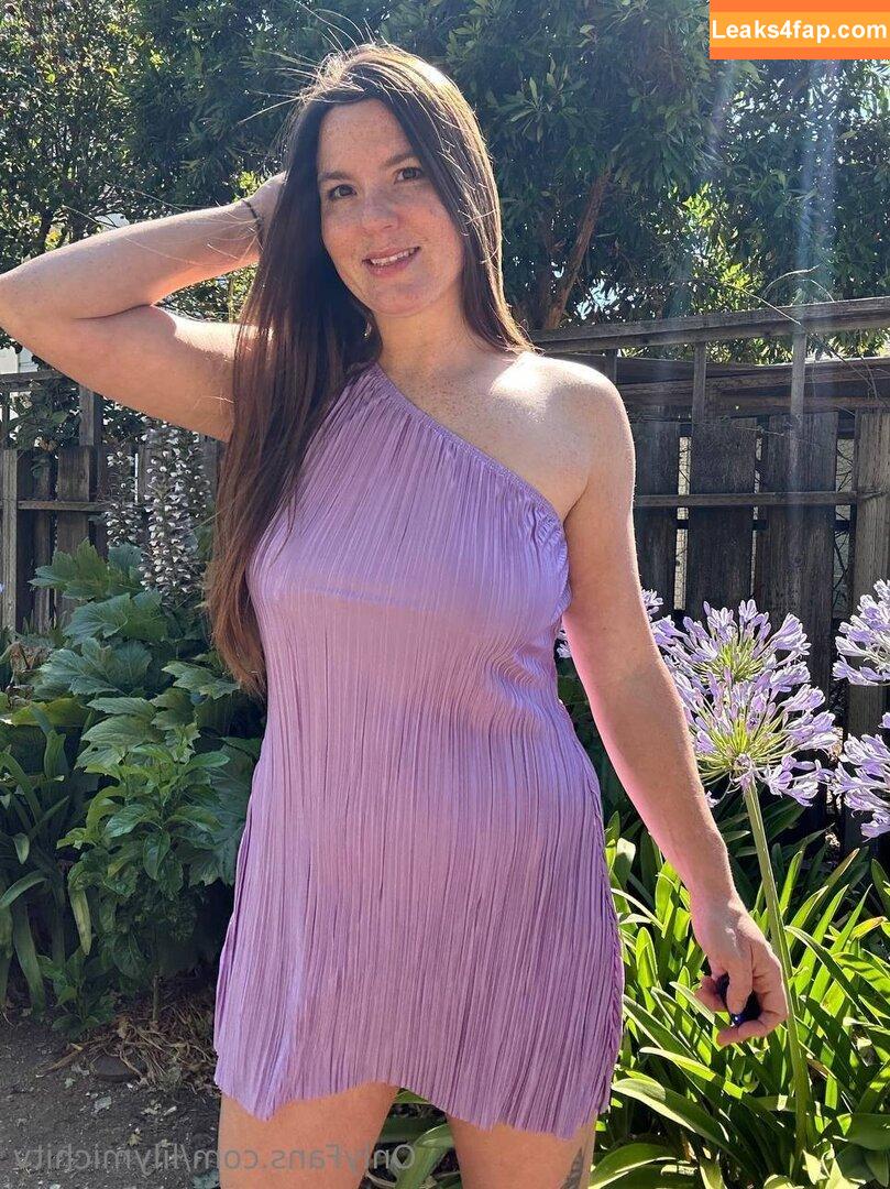 lilymichitv /  leaked photo photo #0004