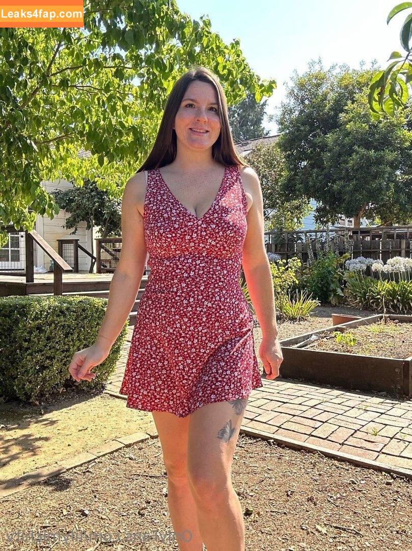 lilymichitv /  leaked photo photo #0010