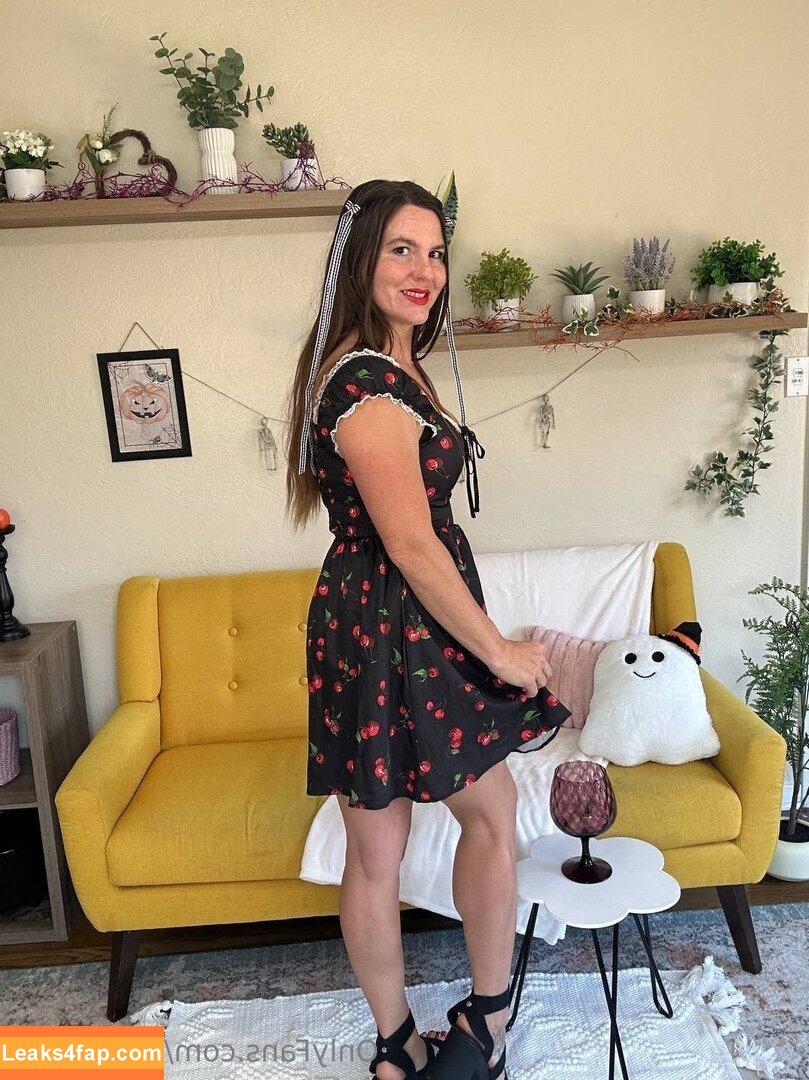 lilymichitv /  leaked photo photo #0012