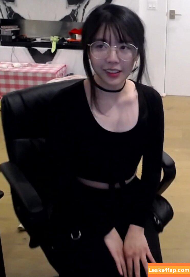 LilyPichu / onlysaber слитое фото фото #0019