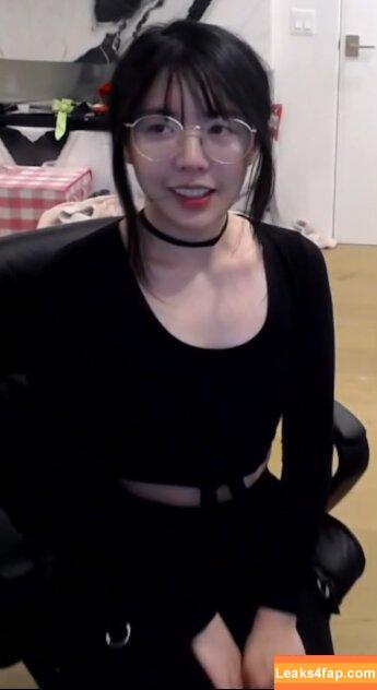 LilyPichu / onlysaber leaked photo photo #0022