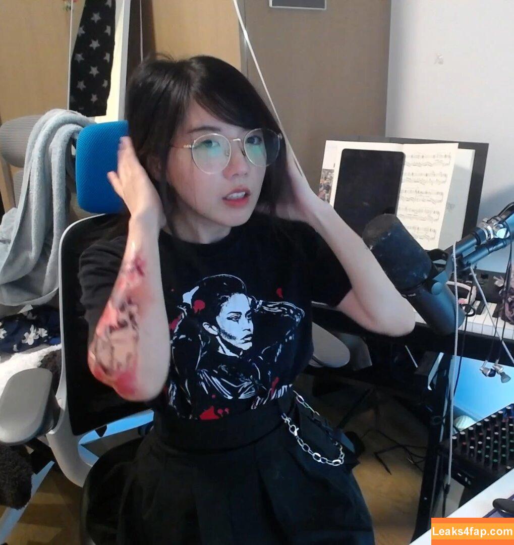 LilyPichu / onlysaber leaked photo photo #0049
