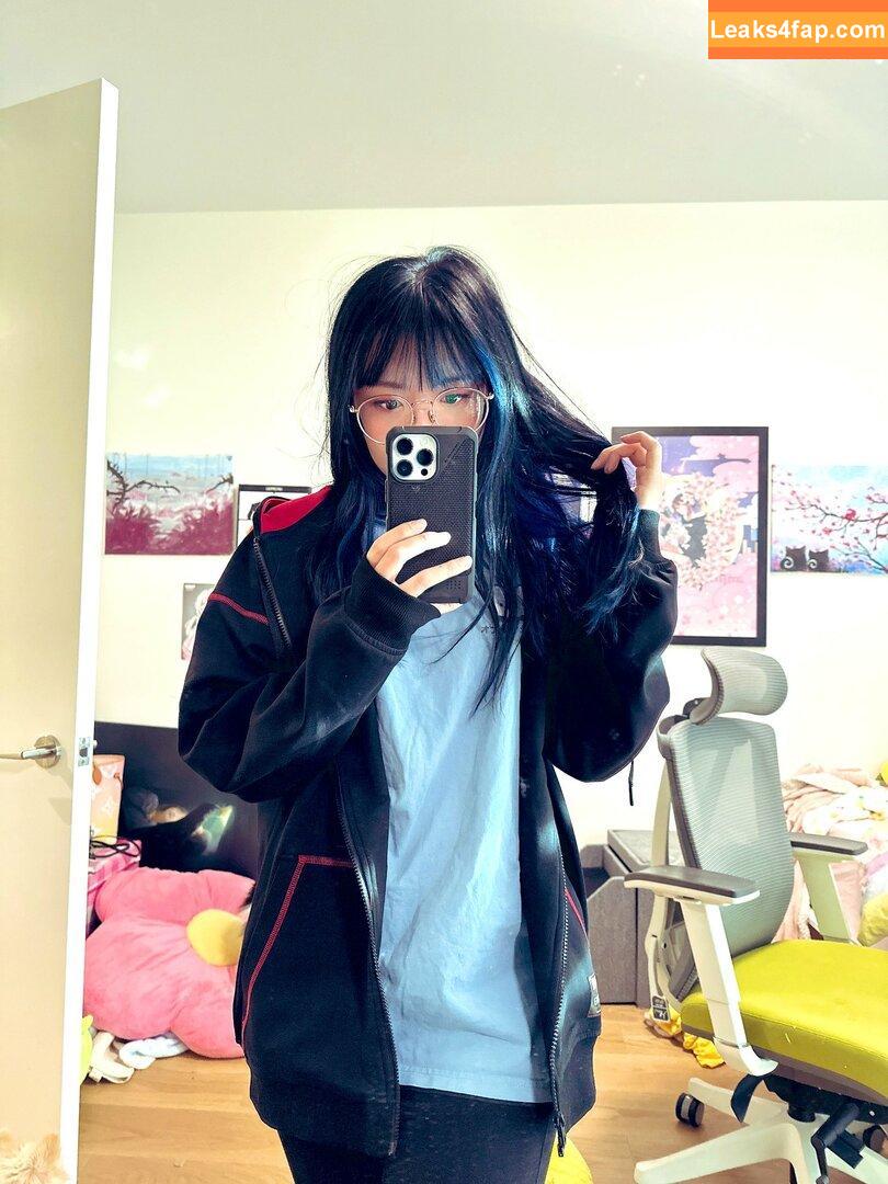 LilyPichu / onlysaber leaked photo photo #0080