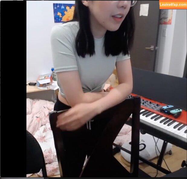 LilyPichu / onlysaber leaked photo photo #0099