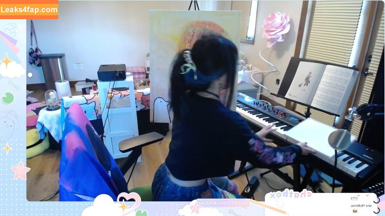LilyPichu / onlysaber leaked photo photo #0122