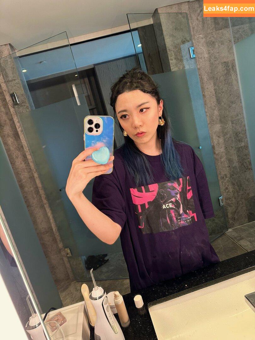 LilyPichu / onlysaber leaked photo photo #0339