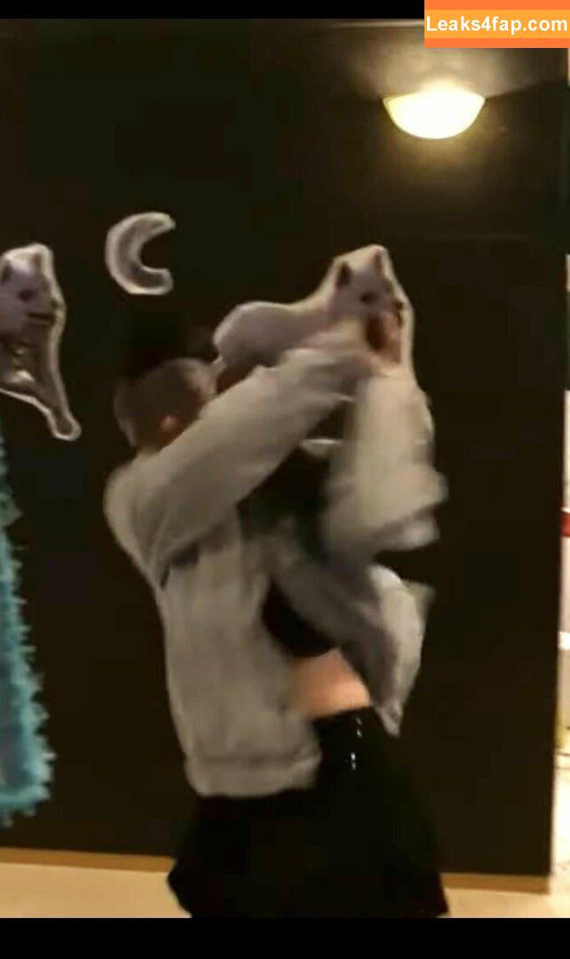 LilyPichu / onlysaber leaked photo photo #0628