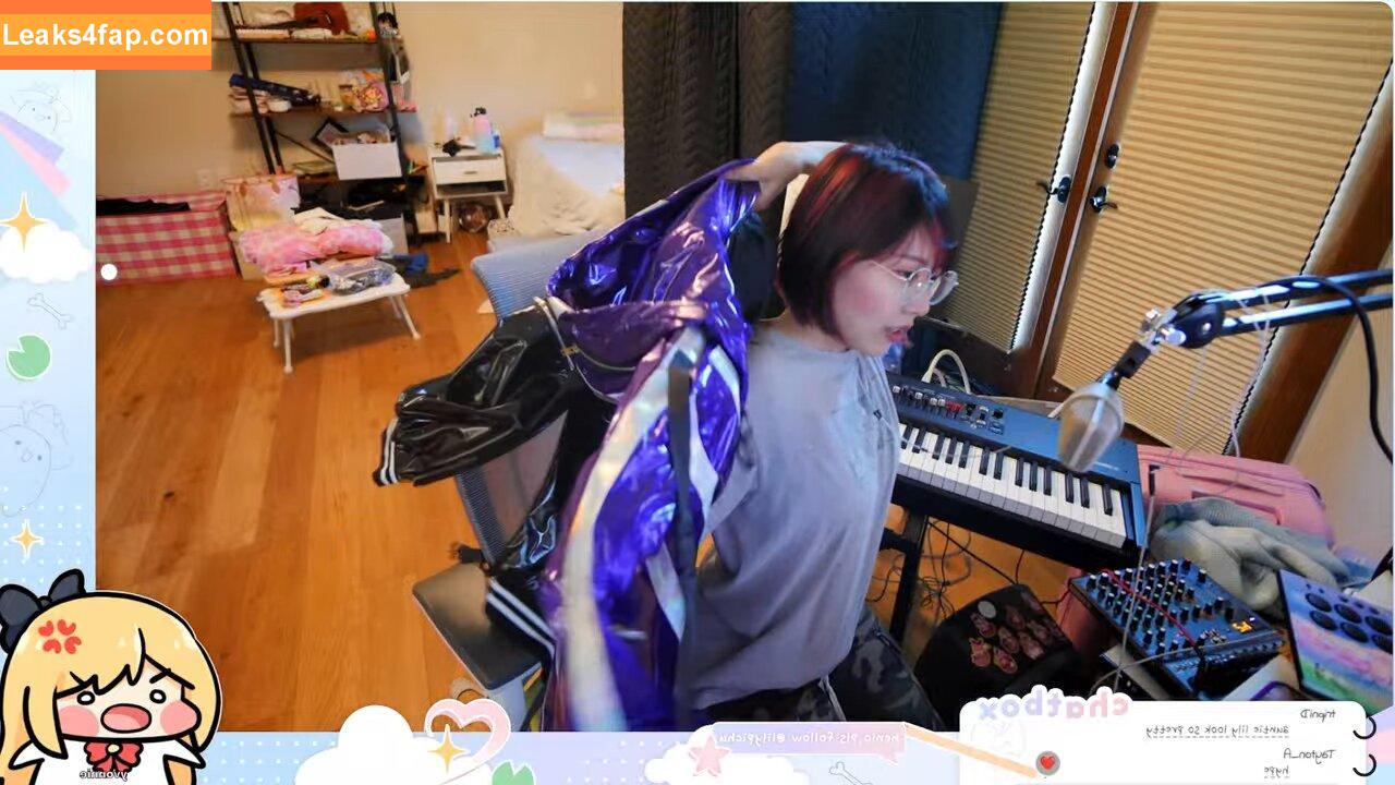 LilyPichu / onlysaber leaked photo photo #0680