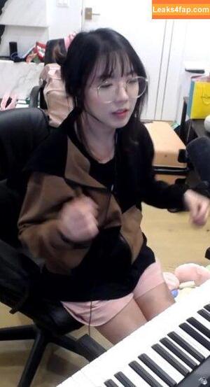 LilyPichu фото #0027