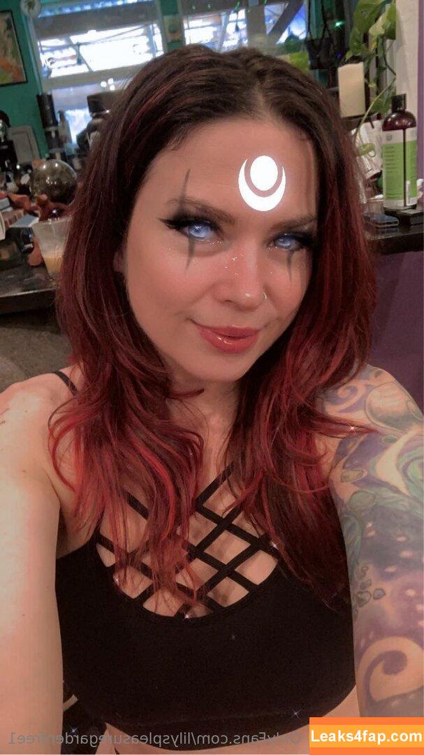 lilyspleasuregardenfree1 /  leaked photo photo #0021