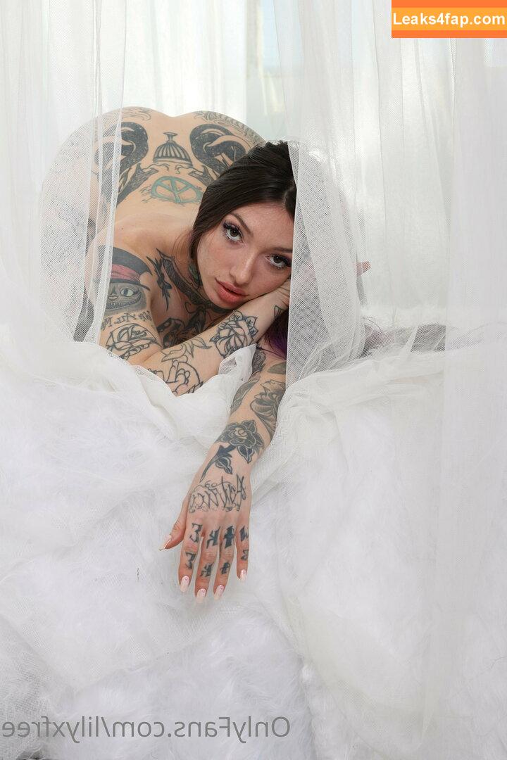 lilyxfree /  leaked photo photo #0004