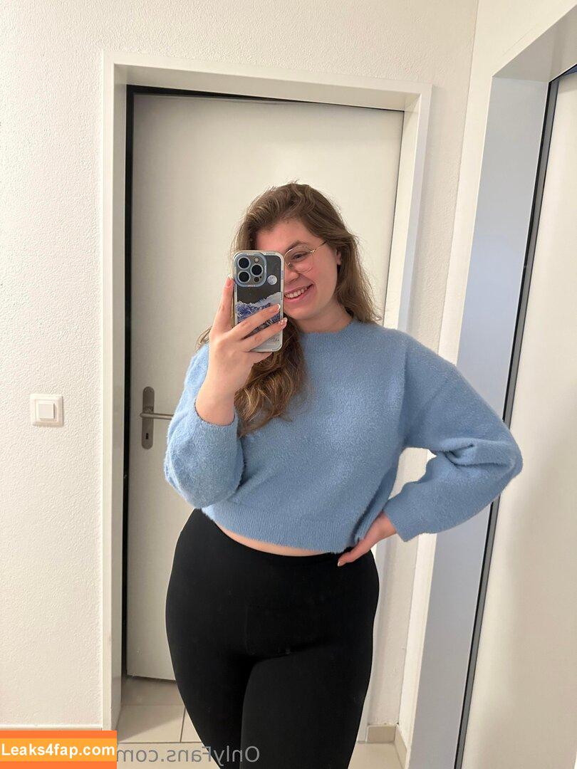 lina.privat / Lina Privat / linaa_privat leaked photo photo #0002