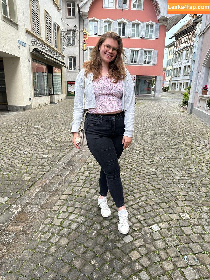 lina.privat / Lina Privat / linaa_privat leaked photo photo #0013