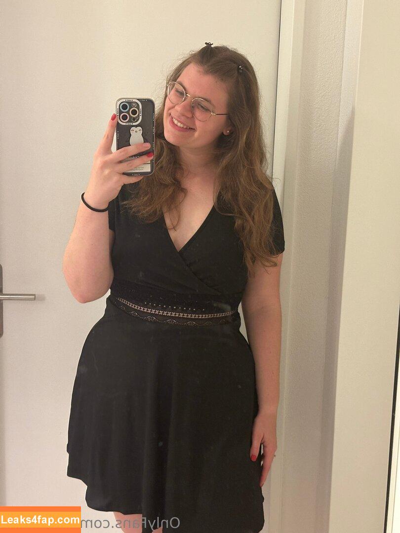 lina.privat / Lina Privat / linaa_privat leaked photo photo #0014