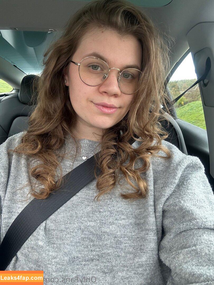 lina.privat / Lina Privat / linaa_privat leaked photo photo #0017